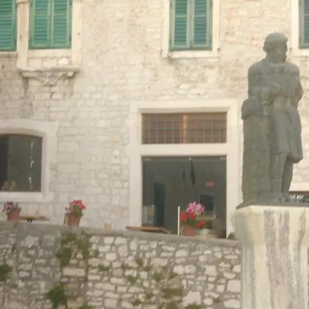Sv. Jakov Apartment *